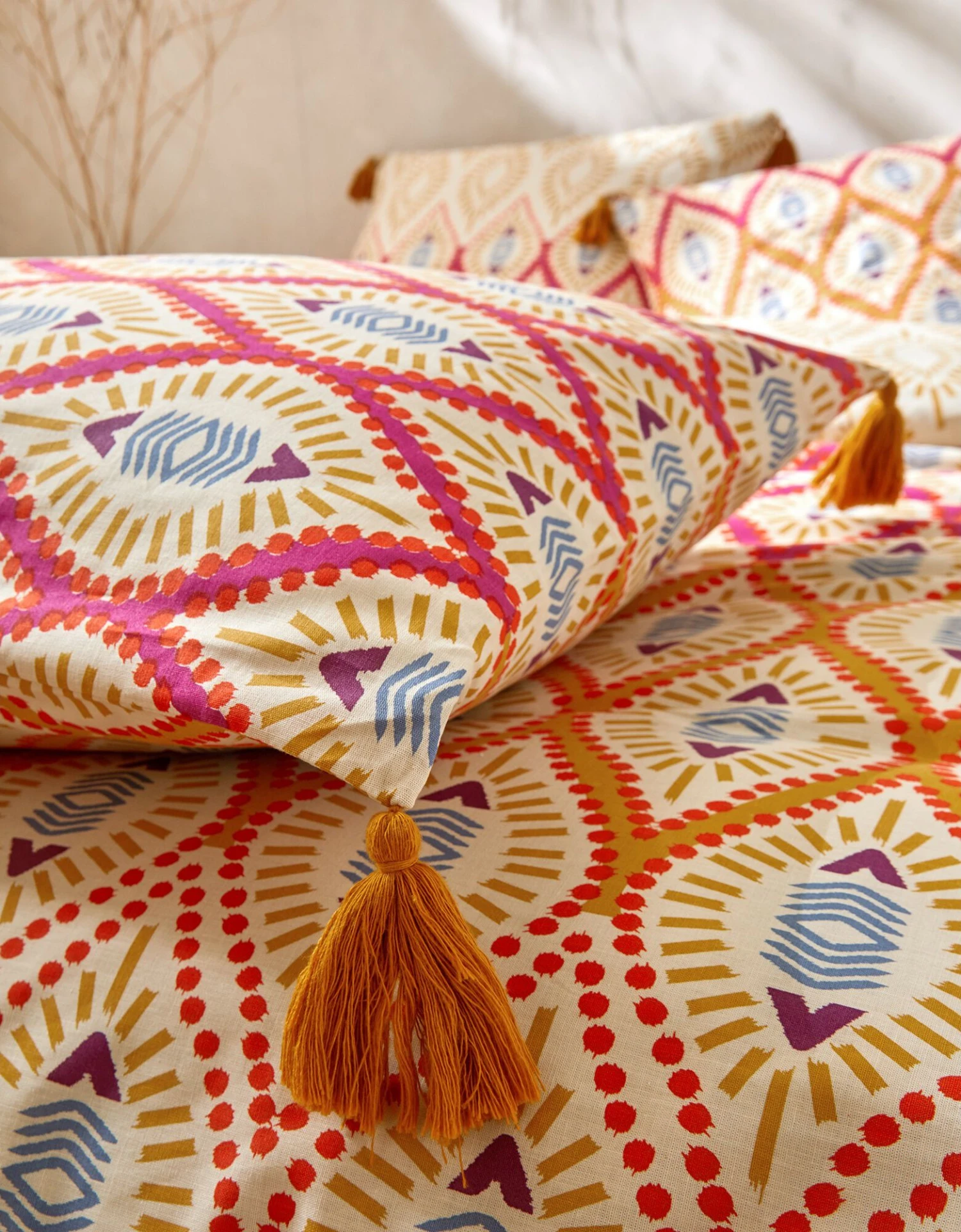 Linge De Lit Lina En Coton Imprimé Finition Pompons 7 Linge De Lit Lina En Coton Imprimé Finition Pompons – Image 7