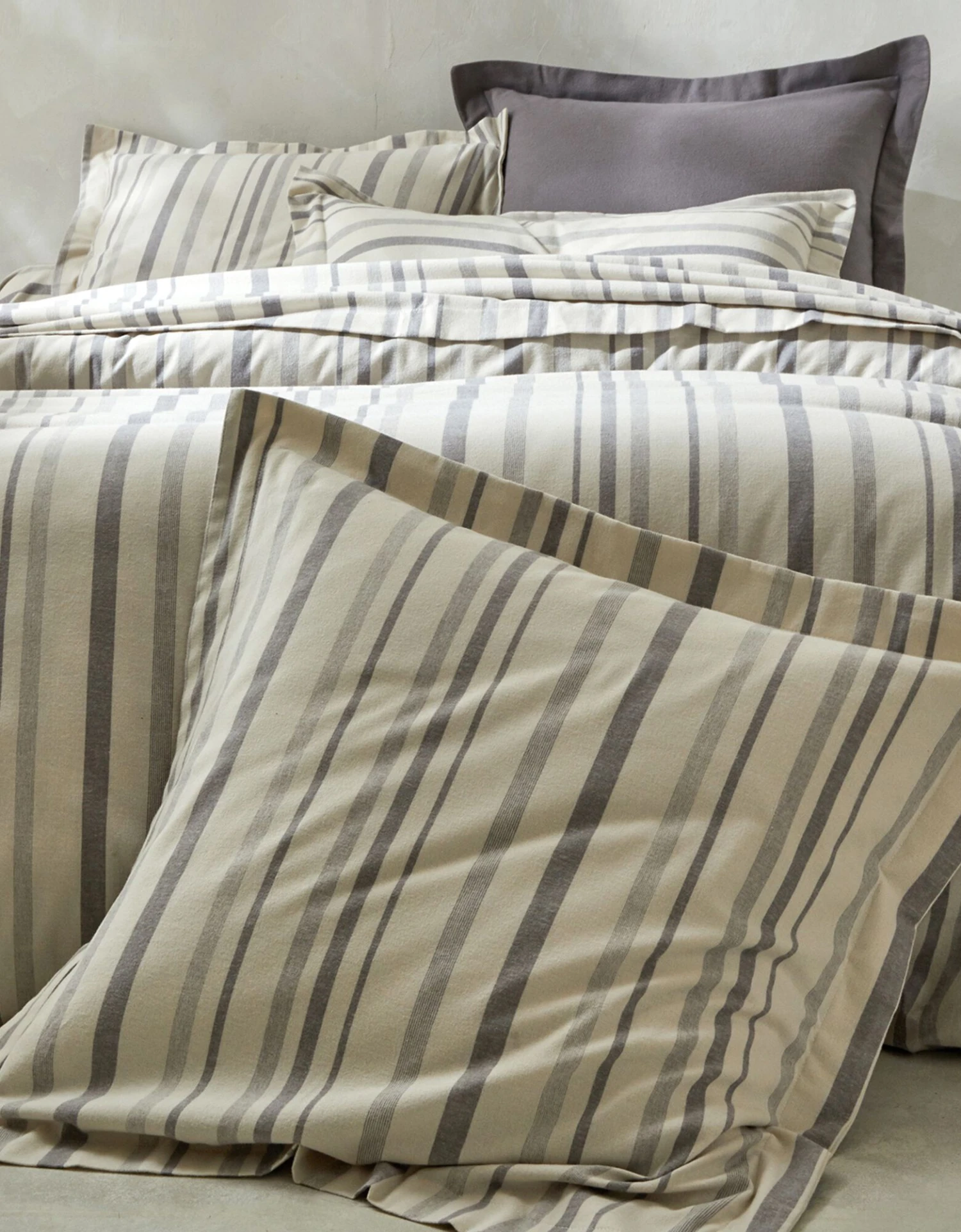 Linge De Lit En Flanelle Rayée Tissé-teint 3 Linge De Lit En Flanelle Rayée Tissé-teint – Image 3