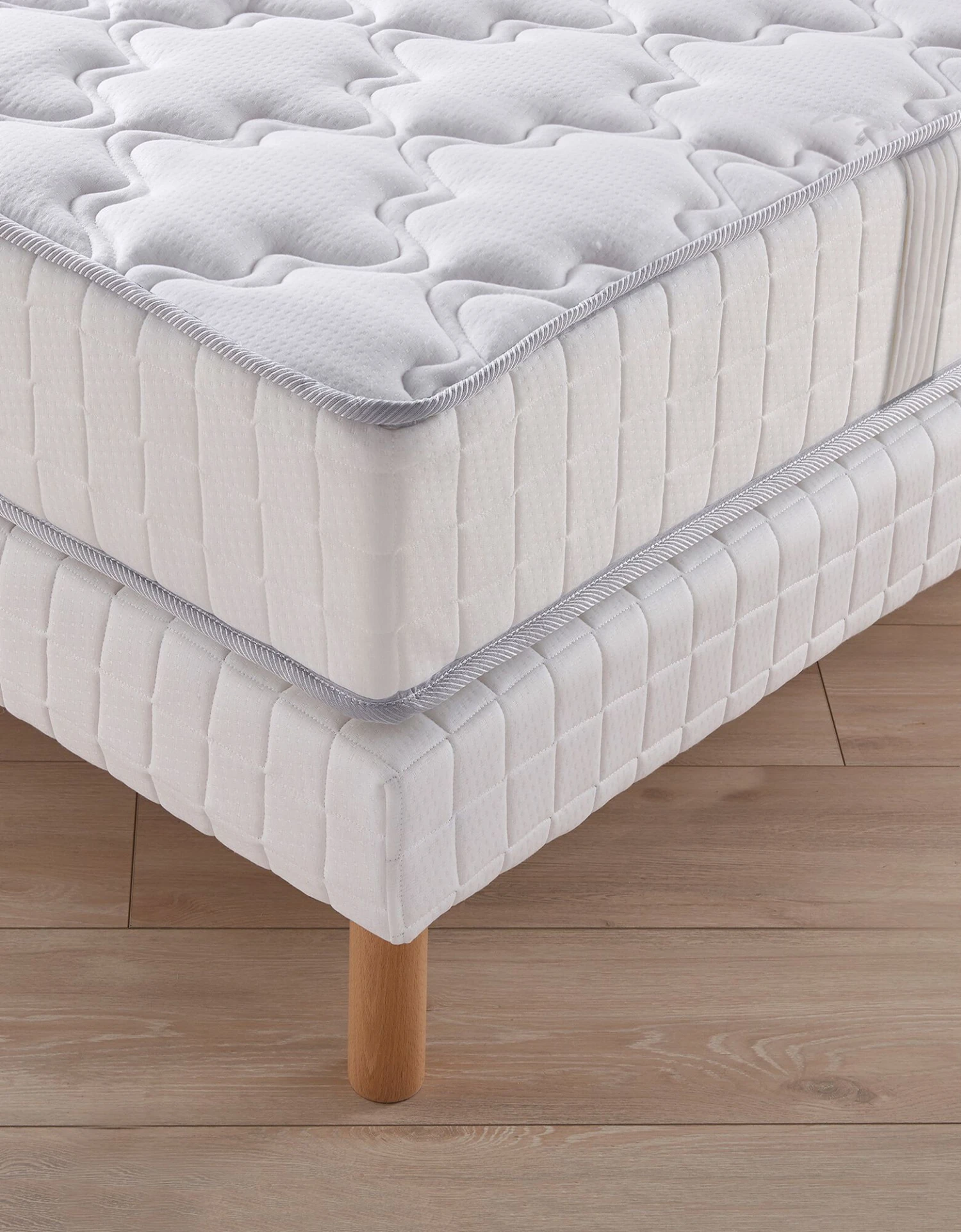Matelas Mousse Conforlux® Confort équilibré 1 Matelas Mousse Conforlux® Confort équilibré