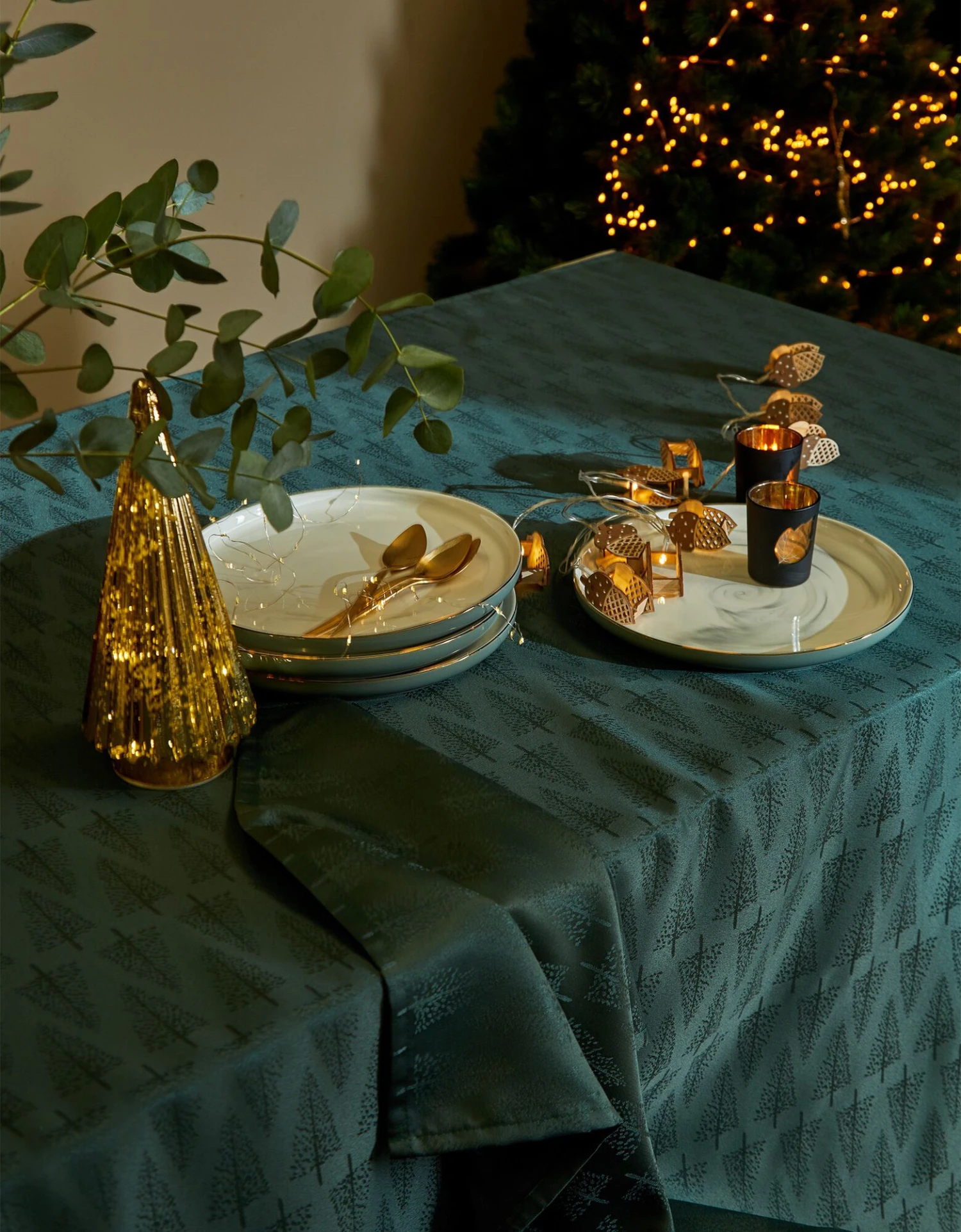 Nappe Damassée Motifs Sapins 2 Nappe Damassée Motifs Sapins – Image 2