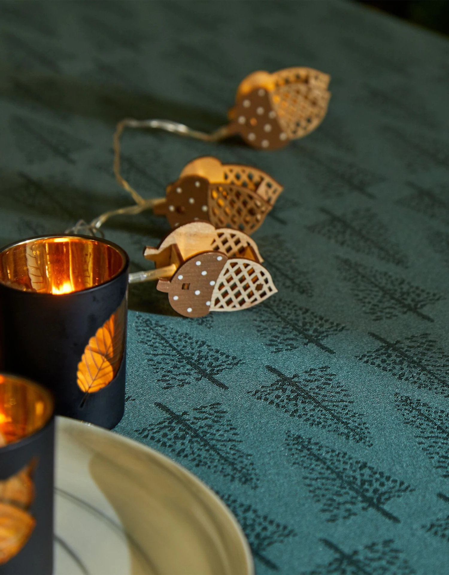 Nappe Damassée Motifs Sapins 3 Nappe Damassée Motifs Sapins – Image 3