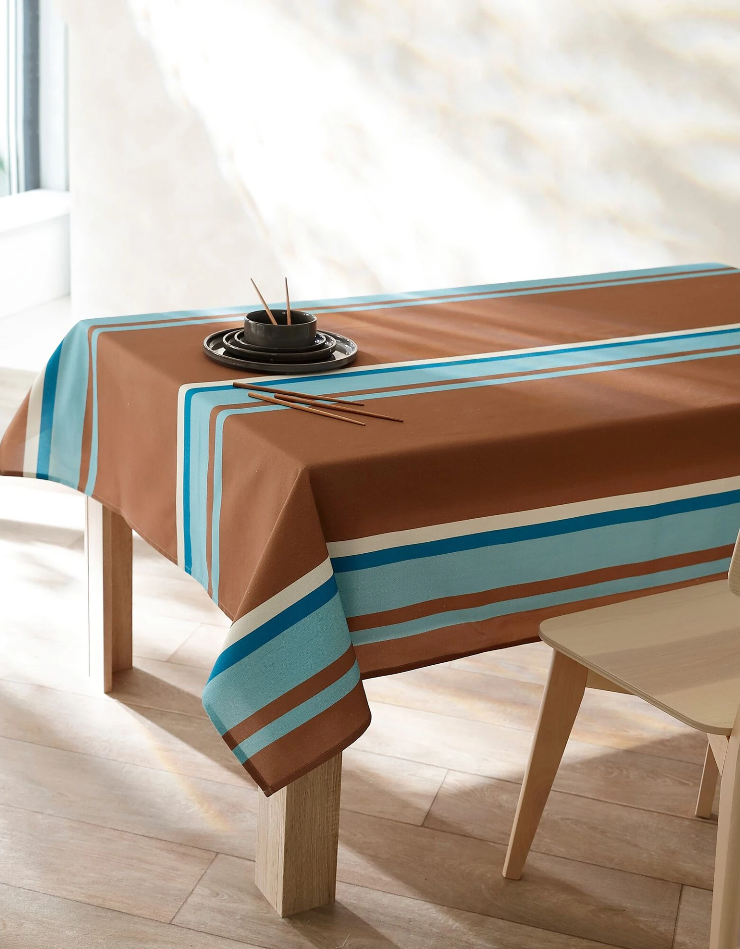 Nappe Fabriquée En France, Motif Rayé Havane - Coton Biologique(1) 1 Nappe Fabriquée En France, Motif Rayé Havane - Coton Biologique(1)