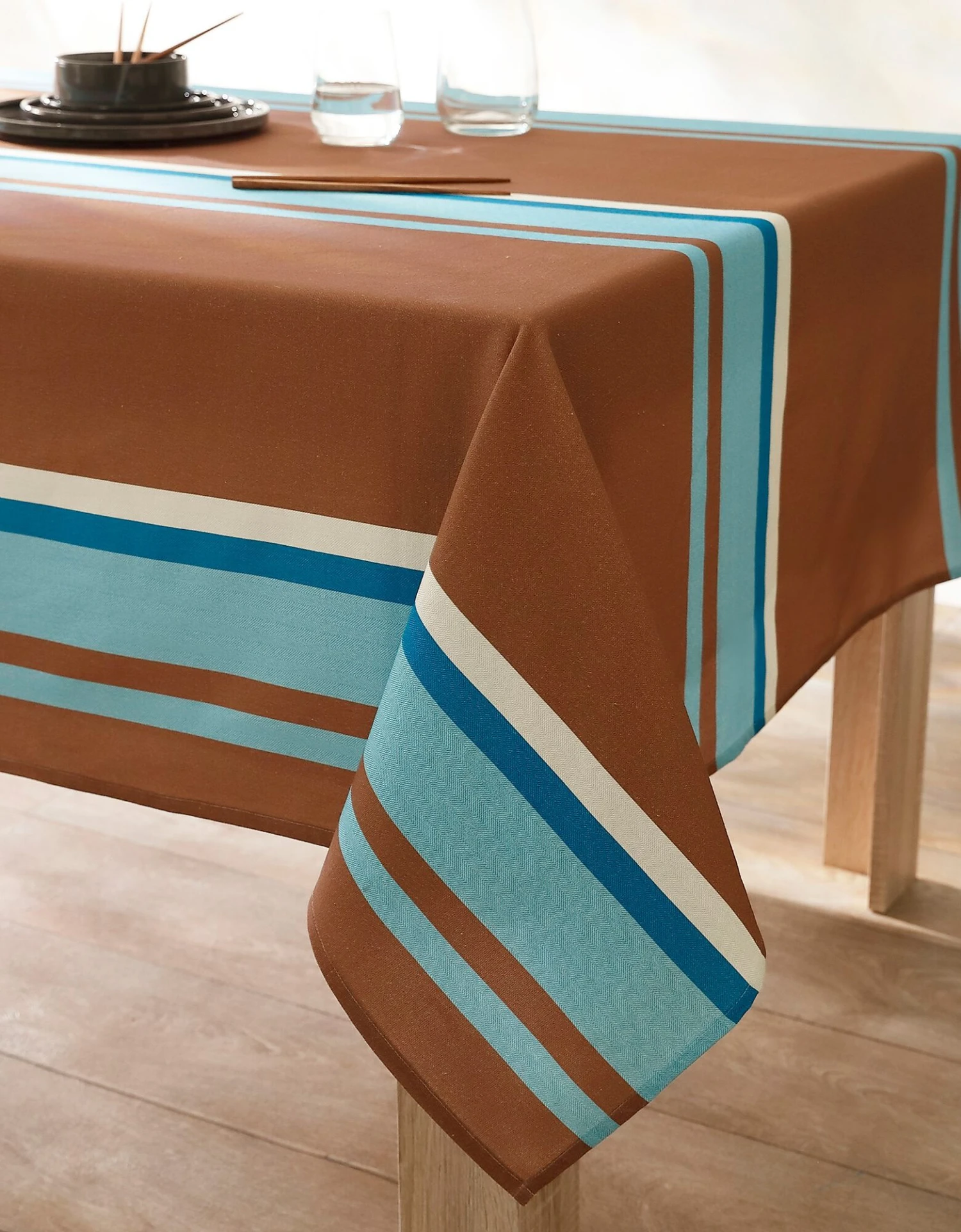 Nappe Fabriquée En France, Motif Rayé Havane - Coton Biologique(1) 4 Nappe Fabriquée En France, Motif Rayé Havane - Coton Biologique(1) – Image 4