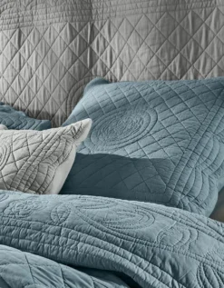 Couvre-lit Uni Style Boutis Cassandre -Maison Textiles Magasin 147231 C01 zoomx vue3