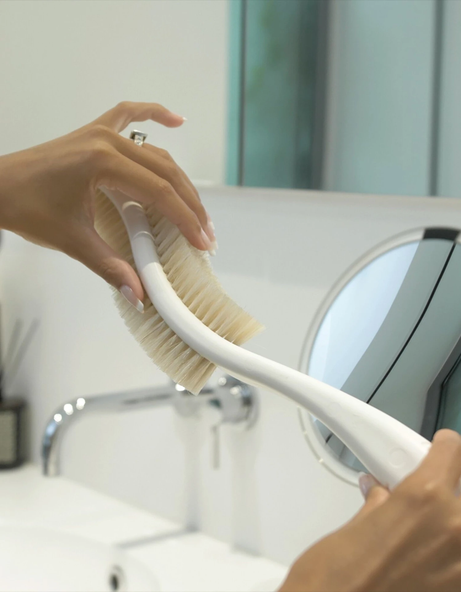 Brosse Ergonomique Spéciale Dos 2 Brosse Ergonomique Spéciale Dos – Image 2