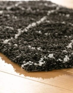 Tapis Rectangulaire Saoura Noir -Maison Textiles Magasin 291030 C01 zoomx vue3