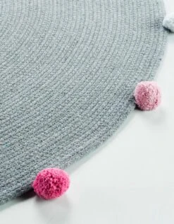 Tapis Rond Finition Pompons Gris/rose -Maison Textiles Magasin 291193 C01 zoomx vue3