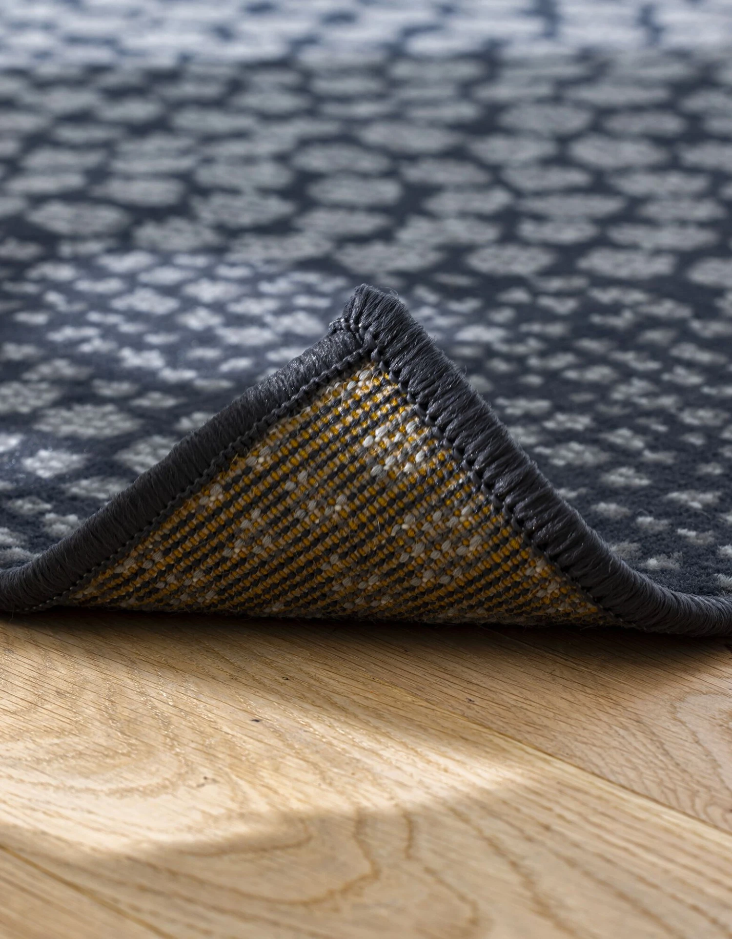 Tapis Motifs Pointillés 3 Tapis Motifs Pointillés – Image 3