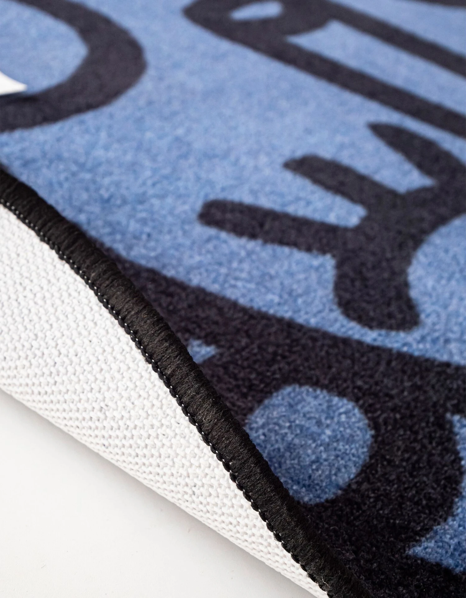 Tapis Rond Imprimé Tête D'animal Fond Bleu, Collection Enfant LEM 3 Tapis Rond Imprimé Tête D'animal Fond Bleu, Collection Enfant LEM – Image 3