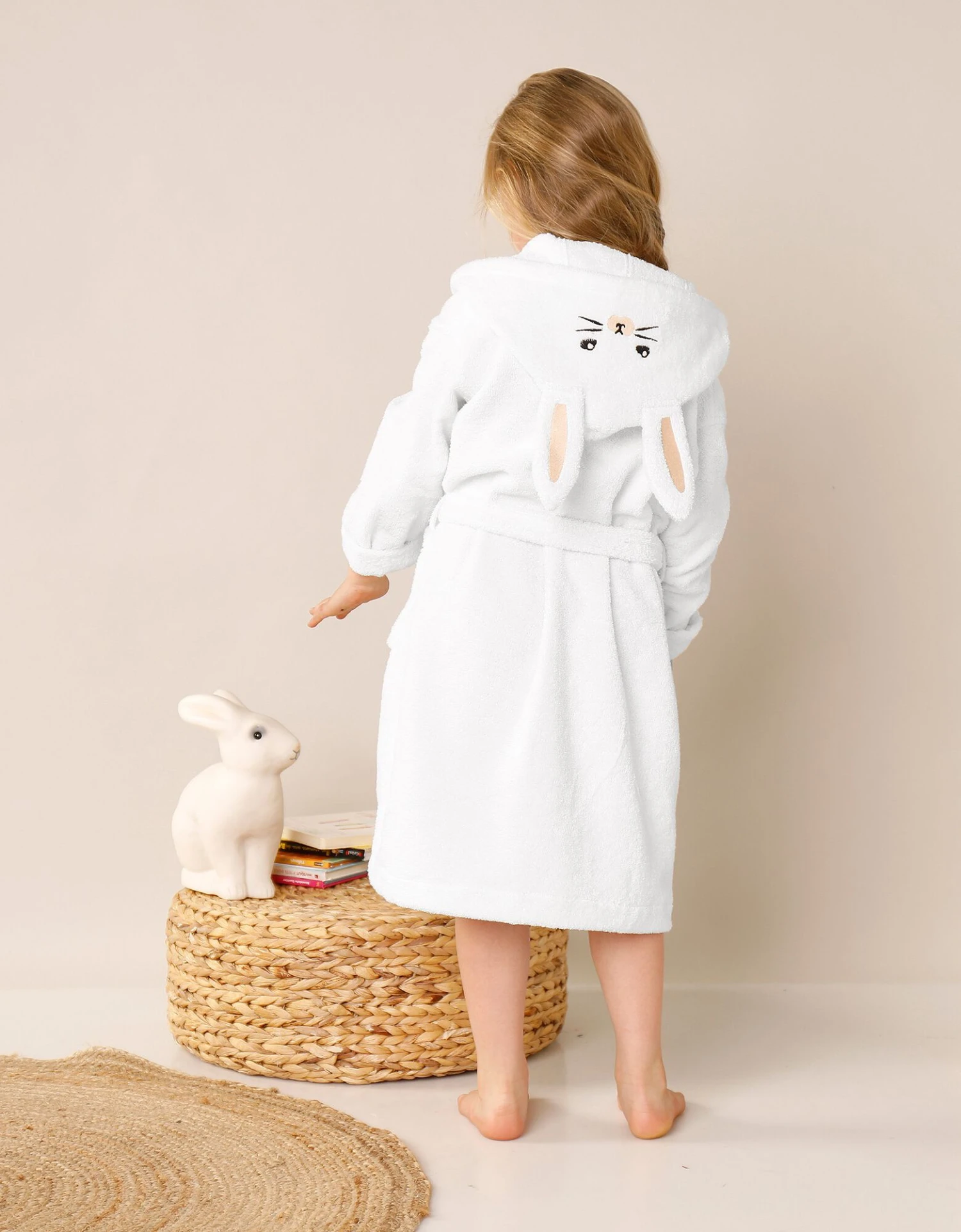 Peignoir De Bain Enfant Personnalisable Lapin à Capuche 4 Peignoir De Bain Enfant Personnalisable Lapin à Capuche – Image 4