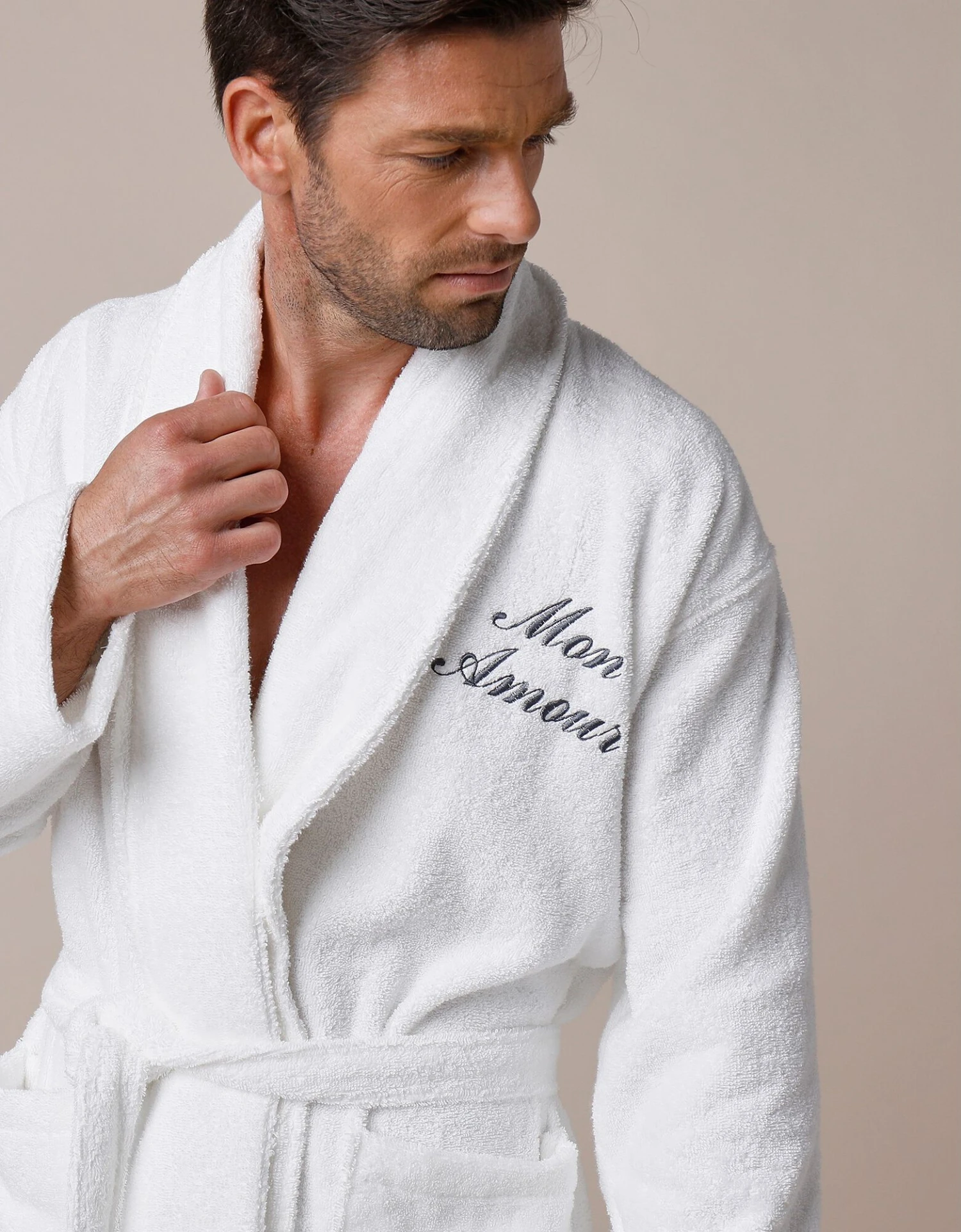 Peignoir Mixte Adulte éponge Bouclette Col Châle Personnalisable 3 Peignoir Mixte Adulte éponge Bouclette Col Châle Personnalisable – Image 3