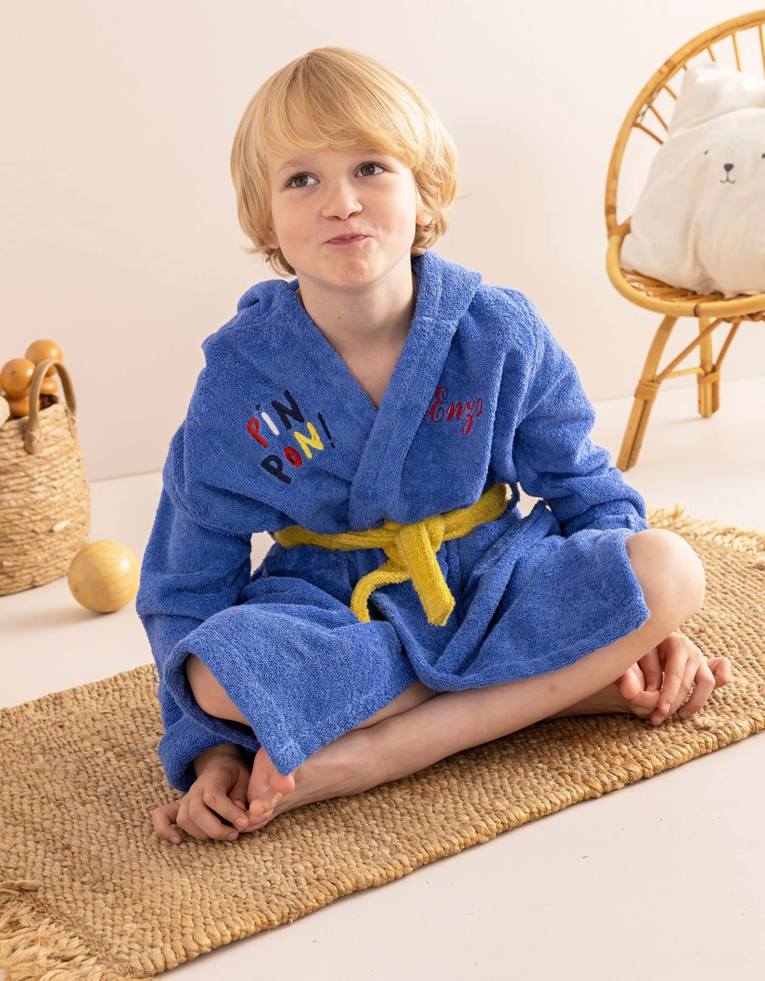 Peignoir De Bain Enfant Personnalisable Pin-pon à Capuche 1 Peignoir De Bain Enfant Personnalisable Pin-pon à Capuche