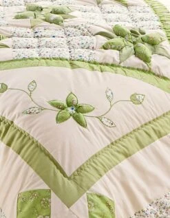 Couvre-lit Patchwork Imprimé Fleurs -Maison Textiles Magasin 322010 C03 zoom detailRFP