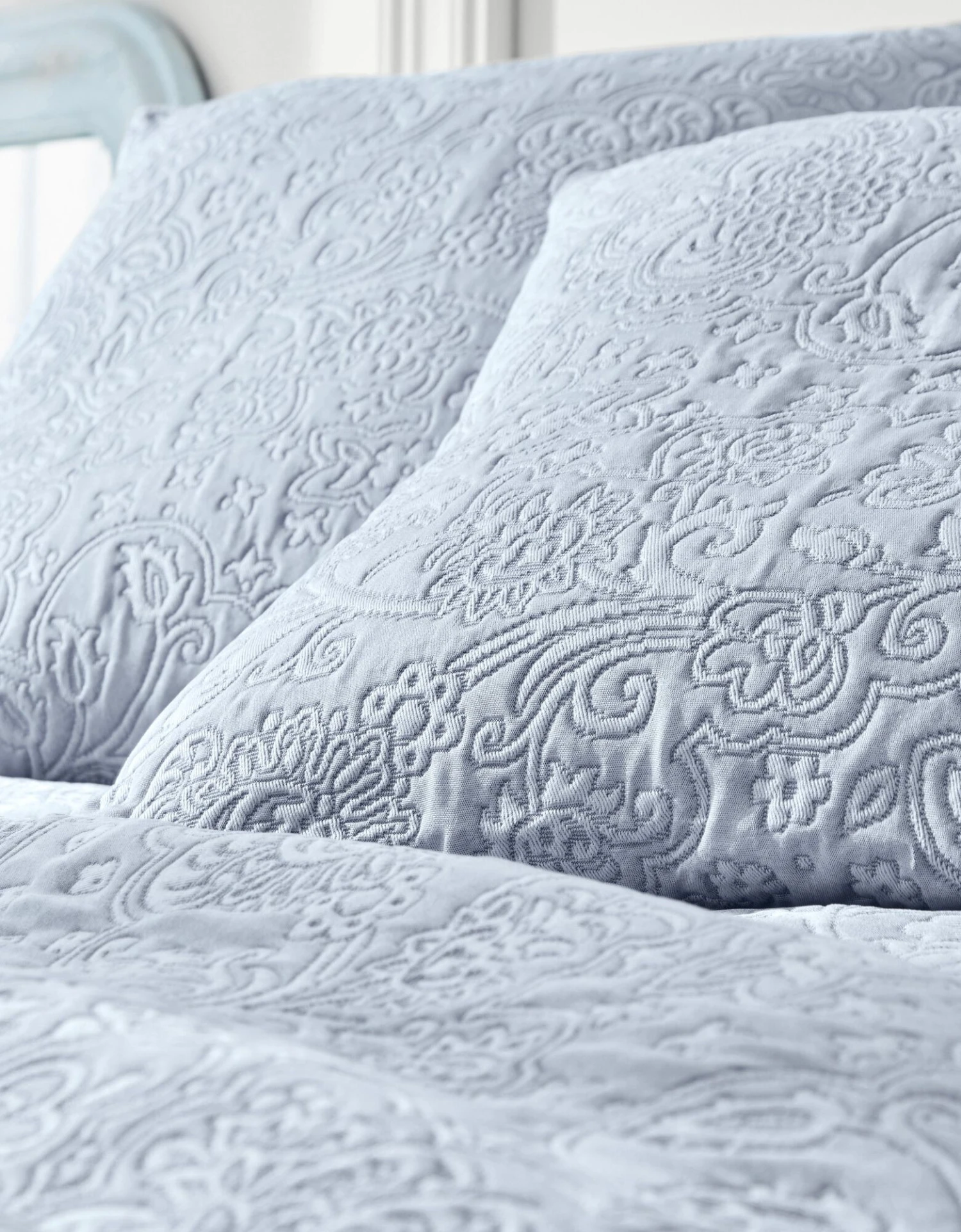 Jeté De Lit Uni Style Boutis Mélissa 2 Jeté De Lit Uni Style Boutis Mélissa – Image 2