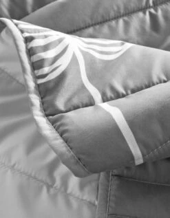 Couvre-lit Matelassé Microfibre Imprimé Feuilles -Maison Textiles Magasin 322701 C01 zoom detailRFP