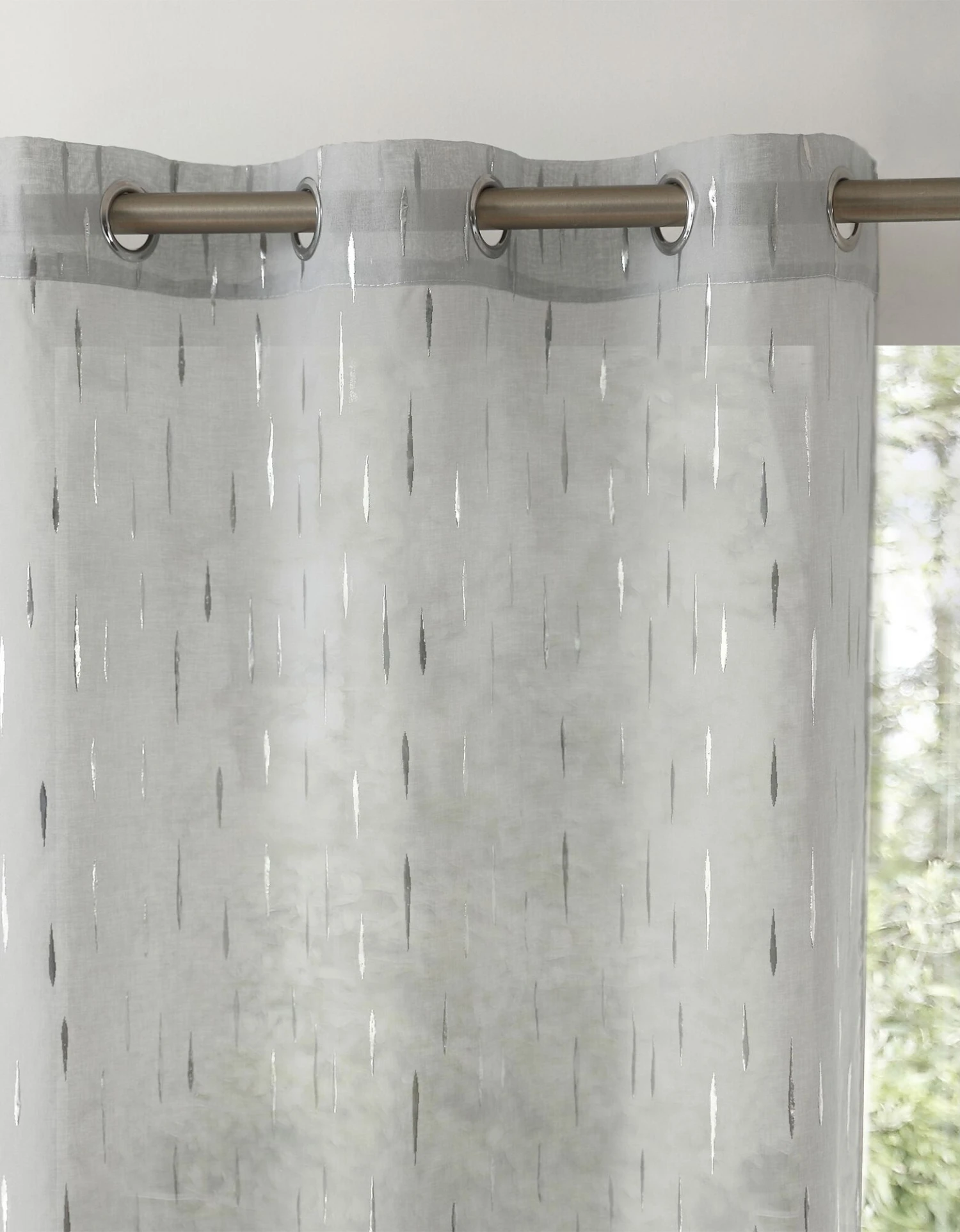 Panneau Voile Motif Gouttelettes Argentées Finition Oeillets 4 Panneau Voile Motif Gouttelettes Argentées Finition Oeillets – Image 4