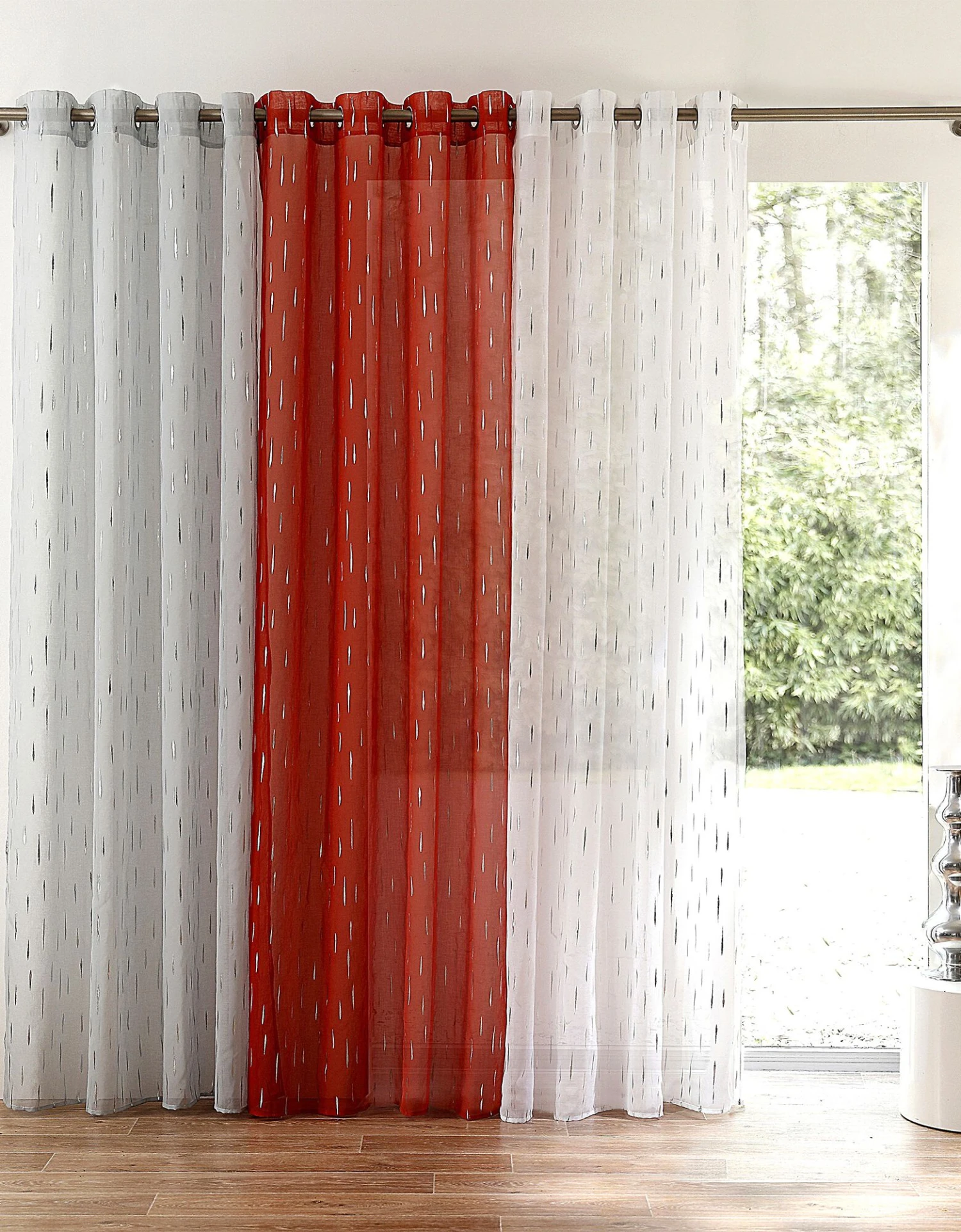 Panneau Voile Motif Gouttelettes Argentées Finition Oeillets 5 Panneau Voile Motif Gouttelettes Argentées Finition Oeillets – Image 5