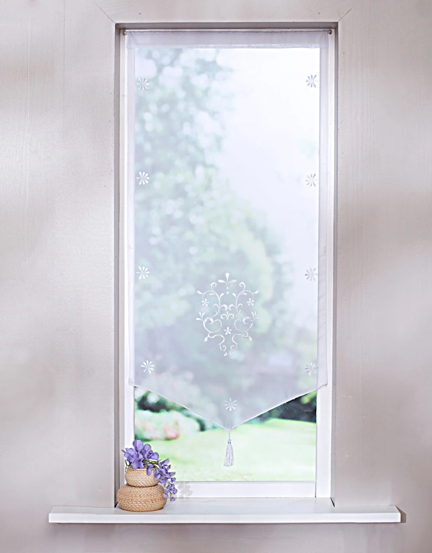 Vitrage Pointe Baroque Brodé Finition Passe-tringle 1 Vitrage Pointe Baroque Brodé Finition Passe-tringle