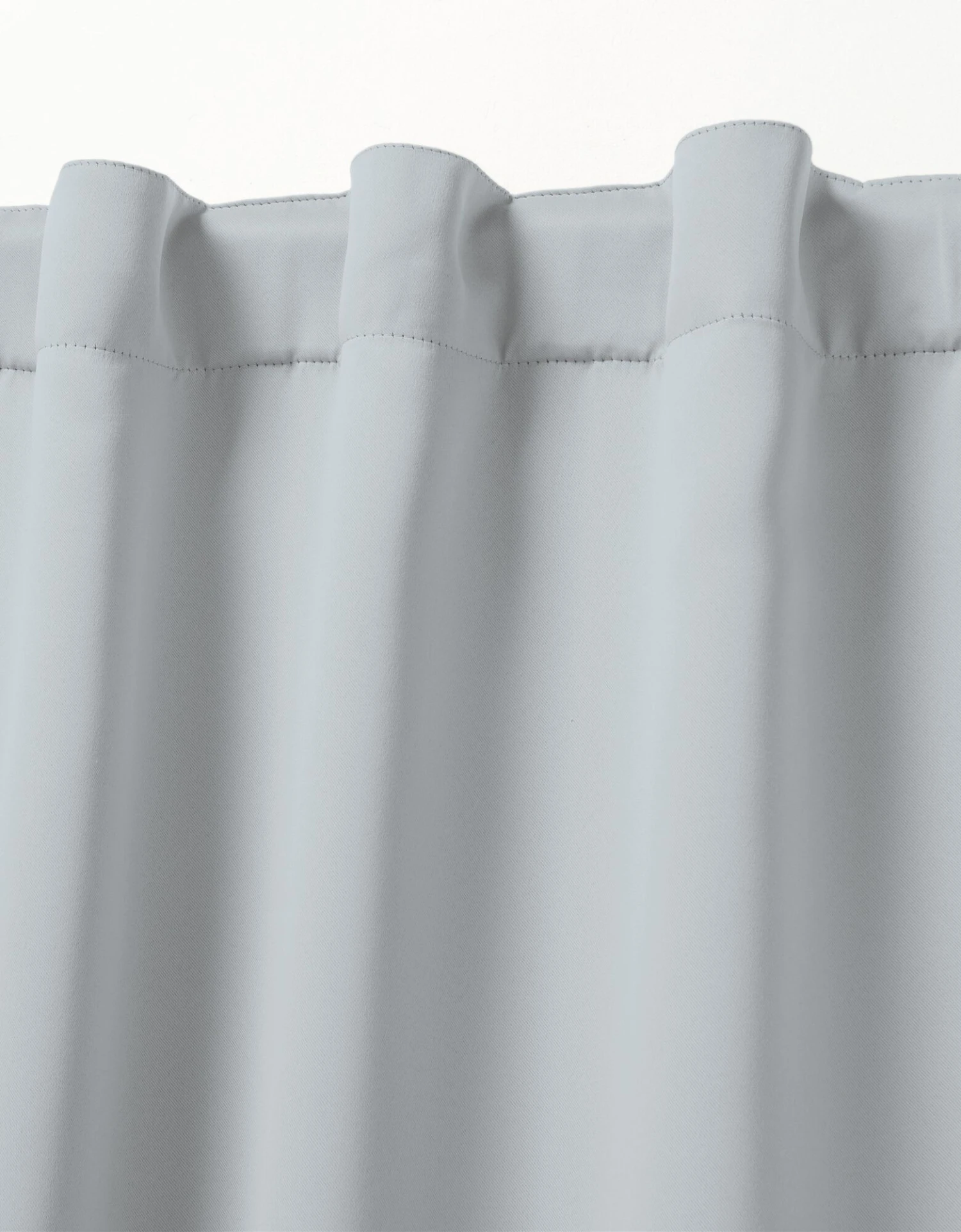 Rideau Occultant Uni Satiné Finition Pattes Cachées 2 Rideau Occultant Uni Satiné Finition Pattes Cachées – Image 2