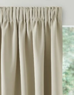 Rideau Occultant Uni Satiné Finition Galon Fronceur